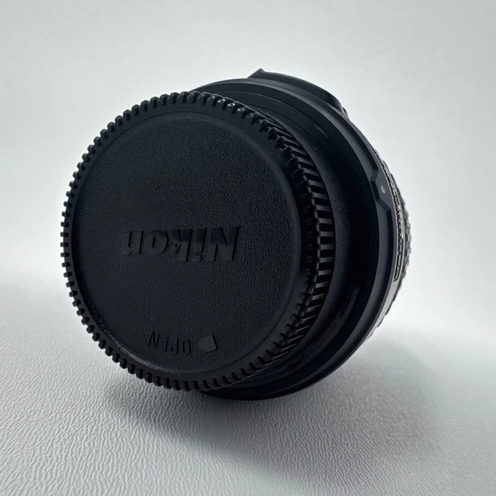 Nikon AF-S DX Zoom-Nikkor 18-55mm f/3.5-5.6G ED II Lens Black